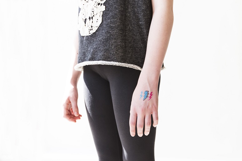 tattly_kate_bingaman_burt_lightning_bolts_press_applied_02