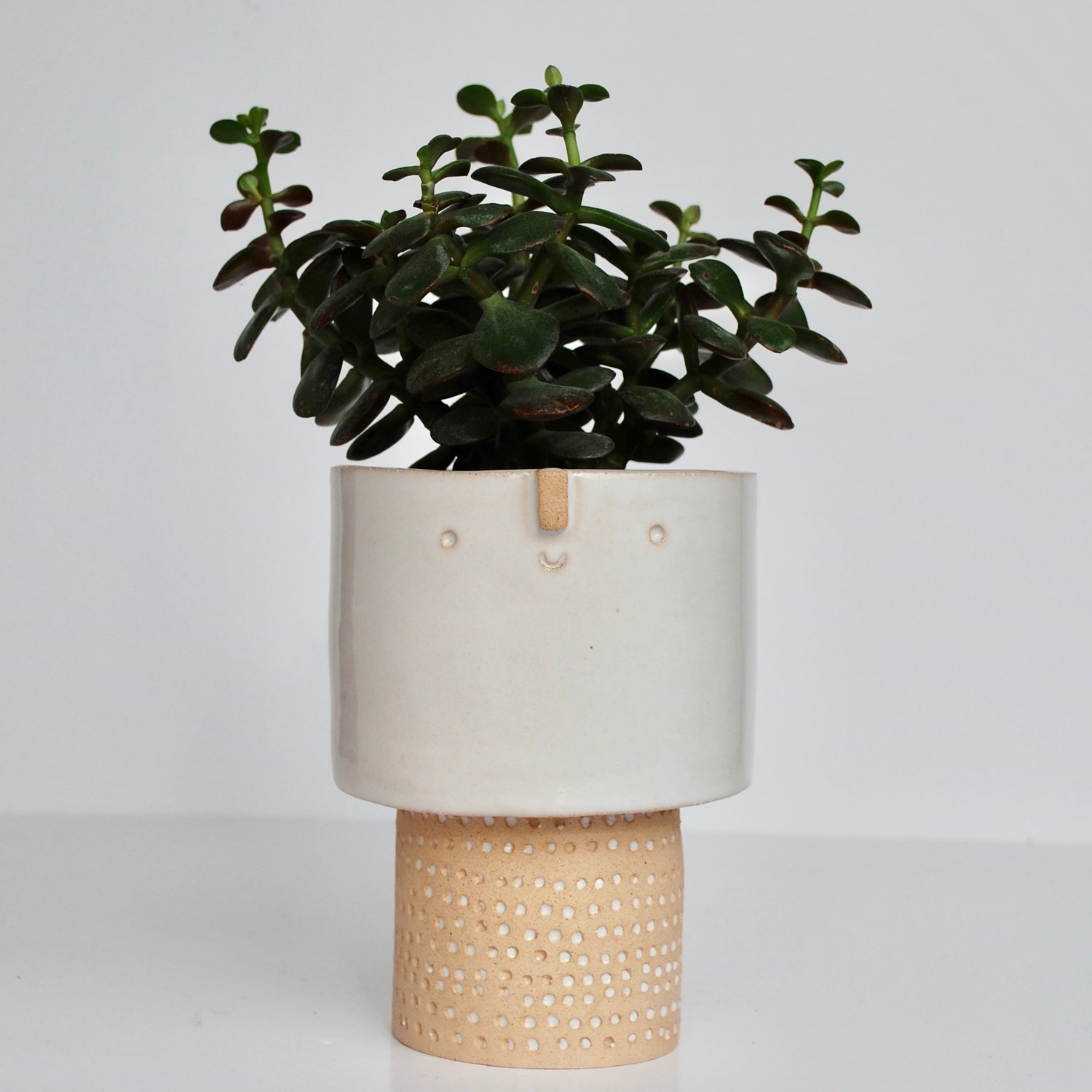 Tiered planter pot by Atelier Stella