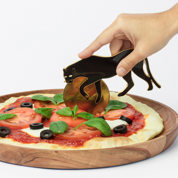 Pizza cutter