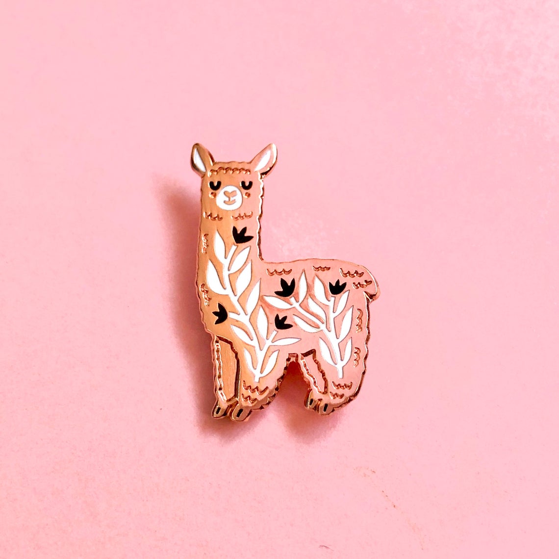 Llama pin