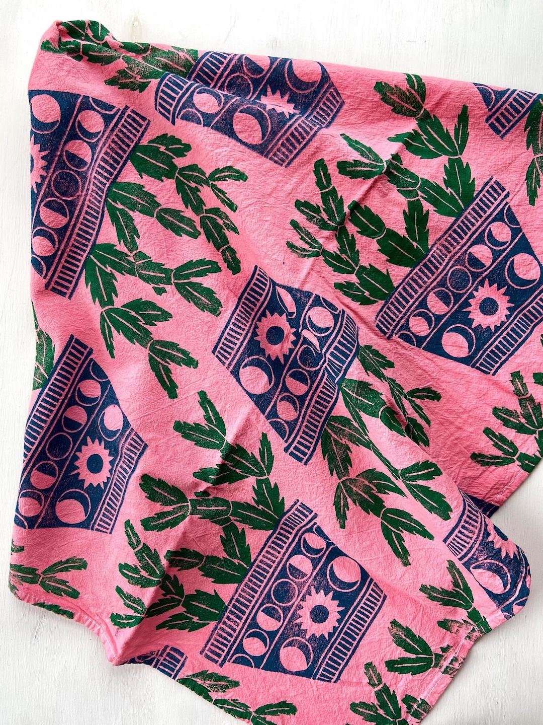 Christmas Cactus Pattern on Tea Towel