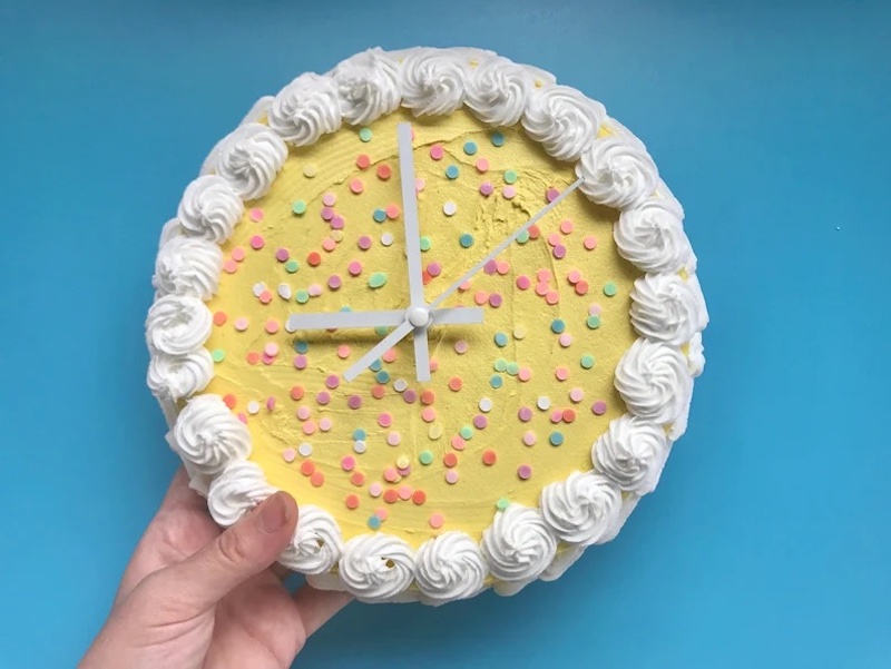 Michele Robinson Cakes: New Year's Eve Clock Cake