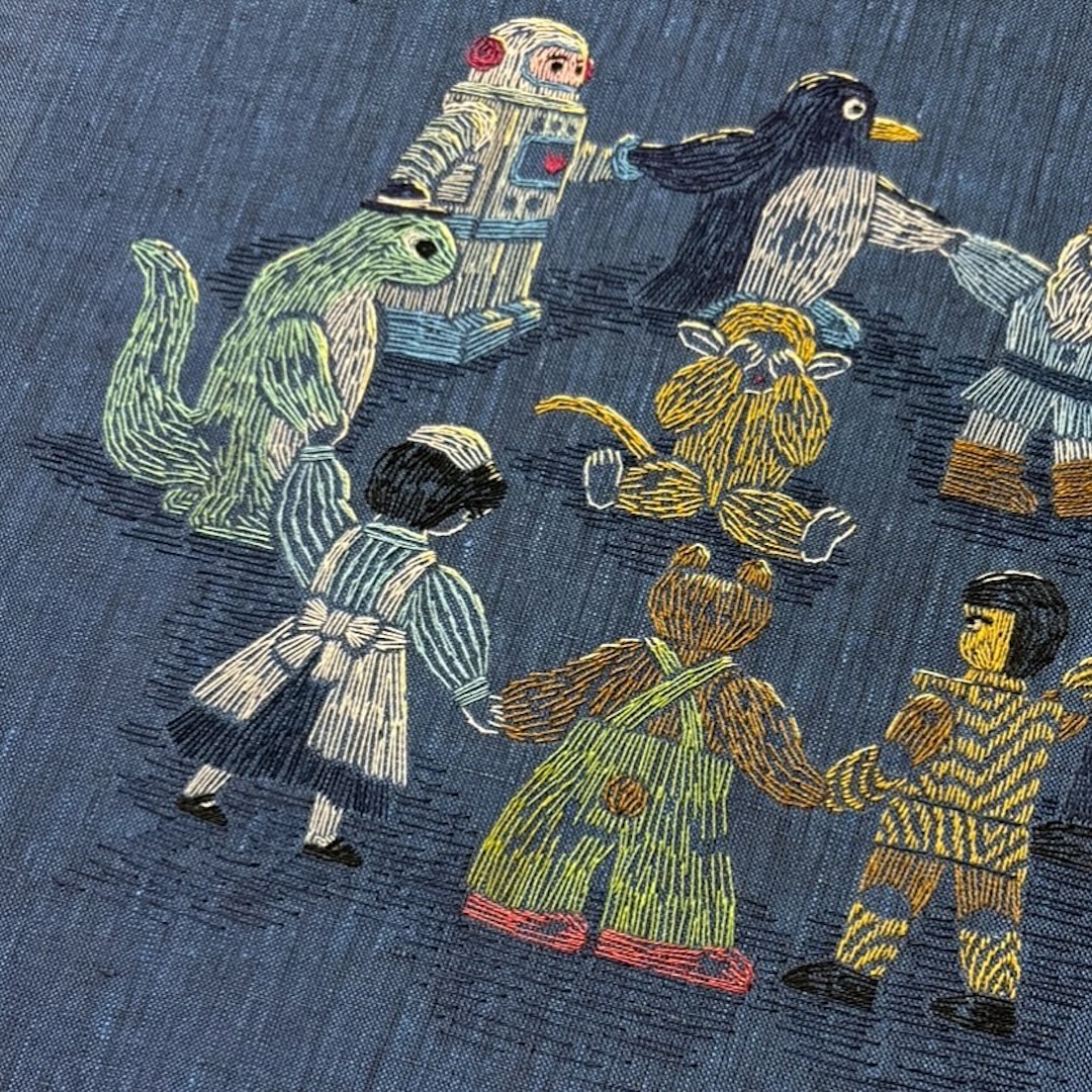 Embroidery illustration by Iyo Okiyuma