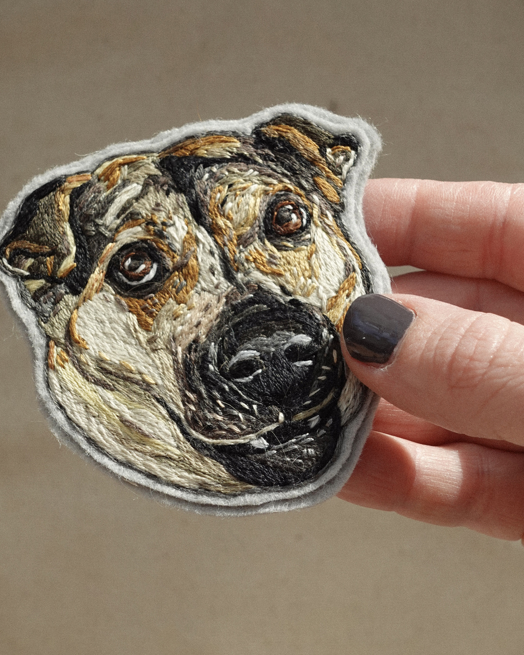 Custom embroidered pet portrait by Sara Barnes of Bear&Bean